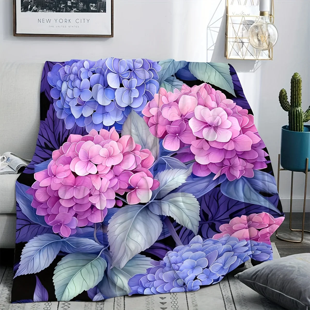 Digital Embroidered Hydrangea Floral Print Fleece Blanket, Soft Warm Throw for Sofa, Machine Washable