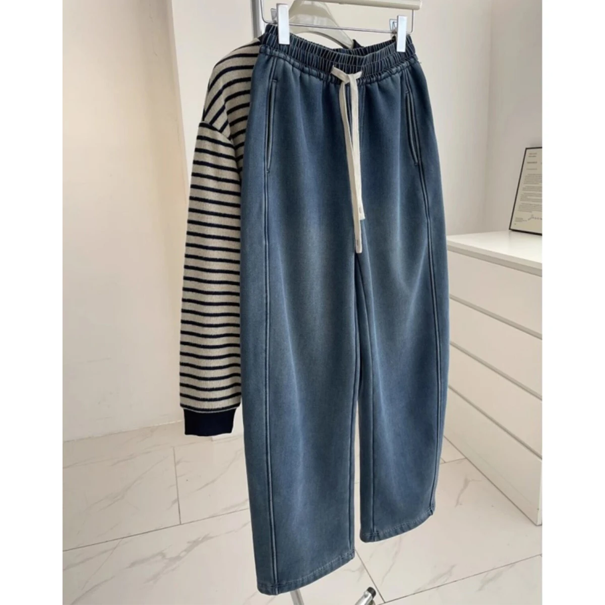 Soft Washed Denim Wide Leg Pants Women Elastic Waist Drawstring Loose Trousers with Side Pockets Winter Casual Plush Trousers