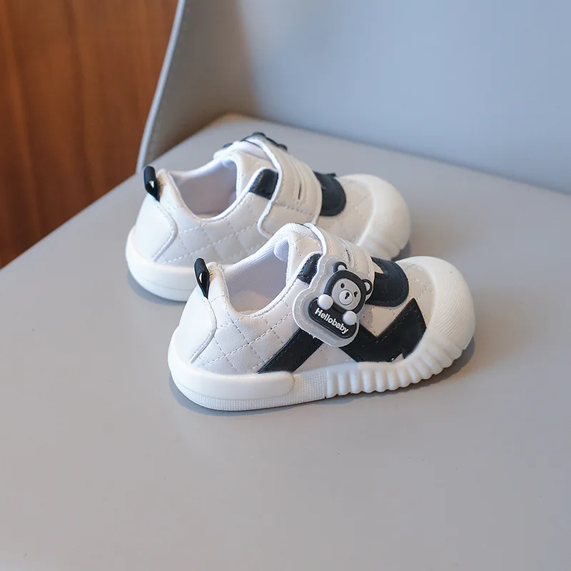 Kids Casual Shoes Sneakers Boys Sport Breathable Tennis Shoes Baby Children Cute Bear Fashion White Flats Girls Running Shoes