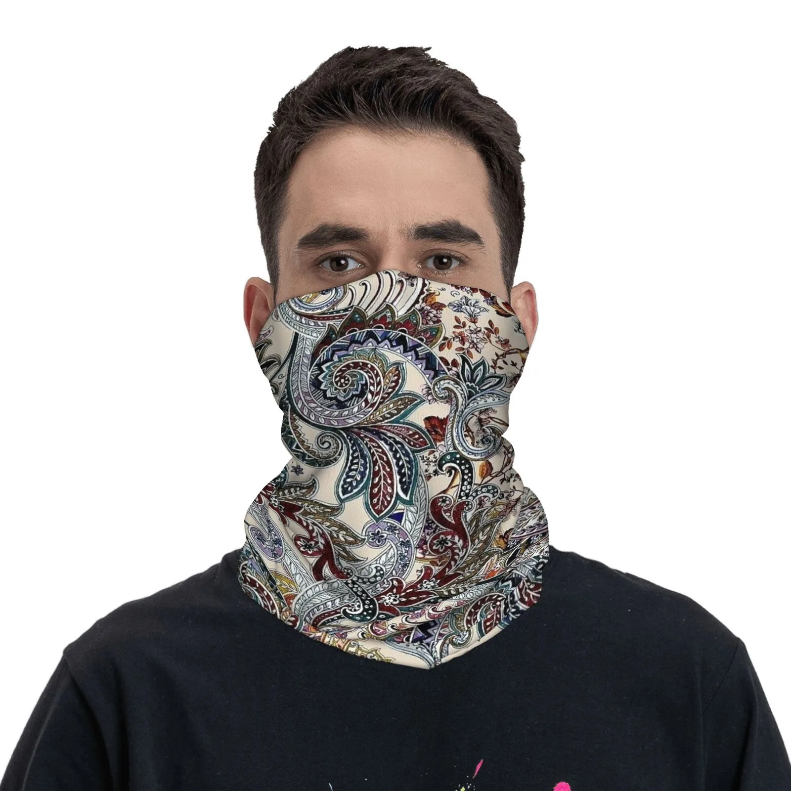 

Складная и яркая шея с узором пейсли. Настраиваемые гетры — мягкие, дышащие и удобные — идеально подходят для повседневного ношения, на открытом воздухе.