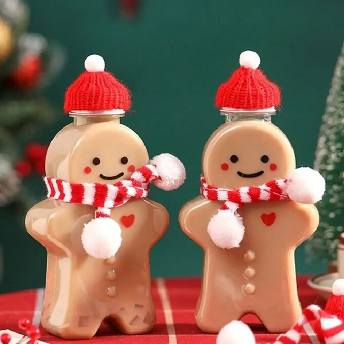5PCS Christmas Gingerbread Man Portable Shaker Drink Bottle Plastic Transparent Bottle Milk Tea Sealed Bottle Beverage Thickened