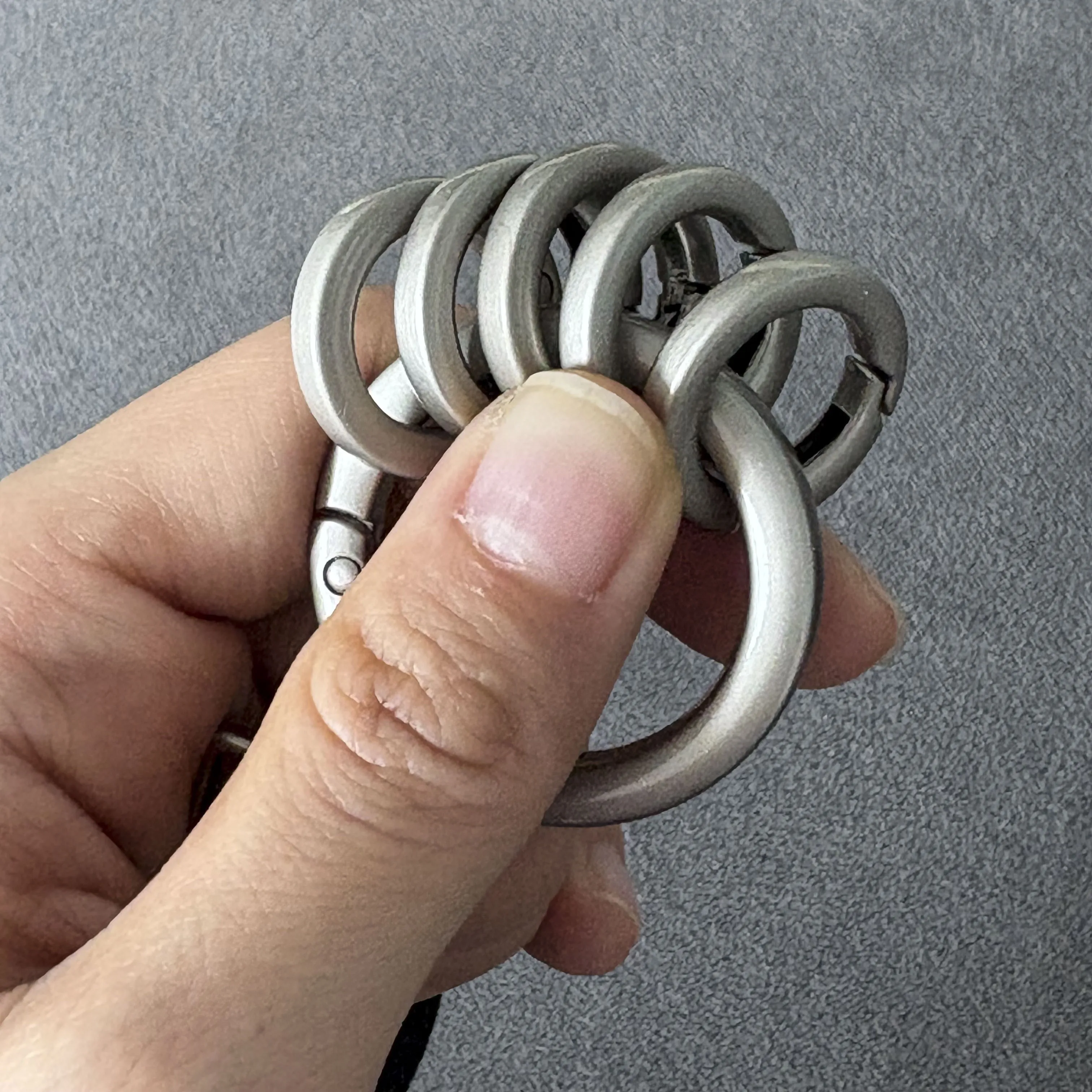 5-teilige und 3-teilige Schlüsselanhänger-Organizer: Schlüsselhalter aus Zinklegierung mit Ringen – Kompakte Metall-Schlüsselverwaltungssysteme, geeignet für E – Detail 4