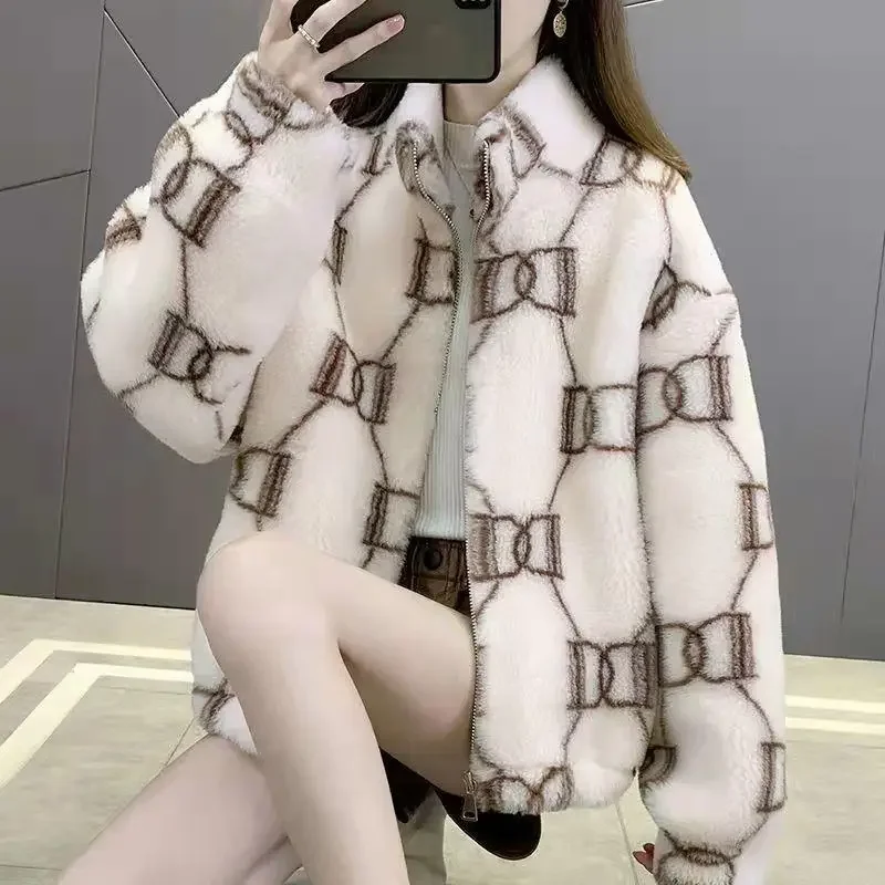 In-Stock Women's Thickened Lamb Wool Jacket New Style Korean Version Loose Fit Versatile Cotton Added Winter Outerwear