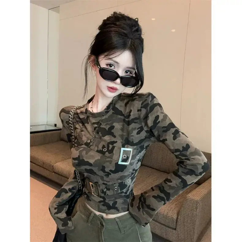 Taktische Camouflage Langarm-T-Shirts für Damen Herbst Coquette Sexy Y2K Top mit Gürtel Trendige Mode Übergroße Figurbetonte Basic-Tees – Detail 1
