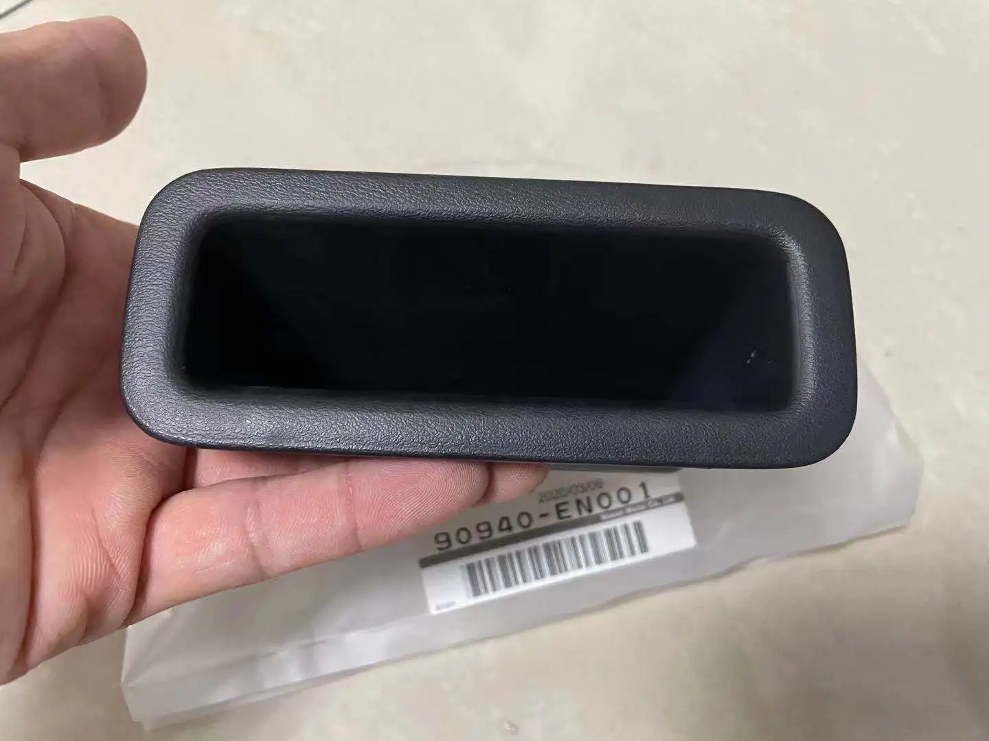 

Genuine Car Rear Storage Compartment Release Handle for Infiniti Q50L EX25 QX50