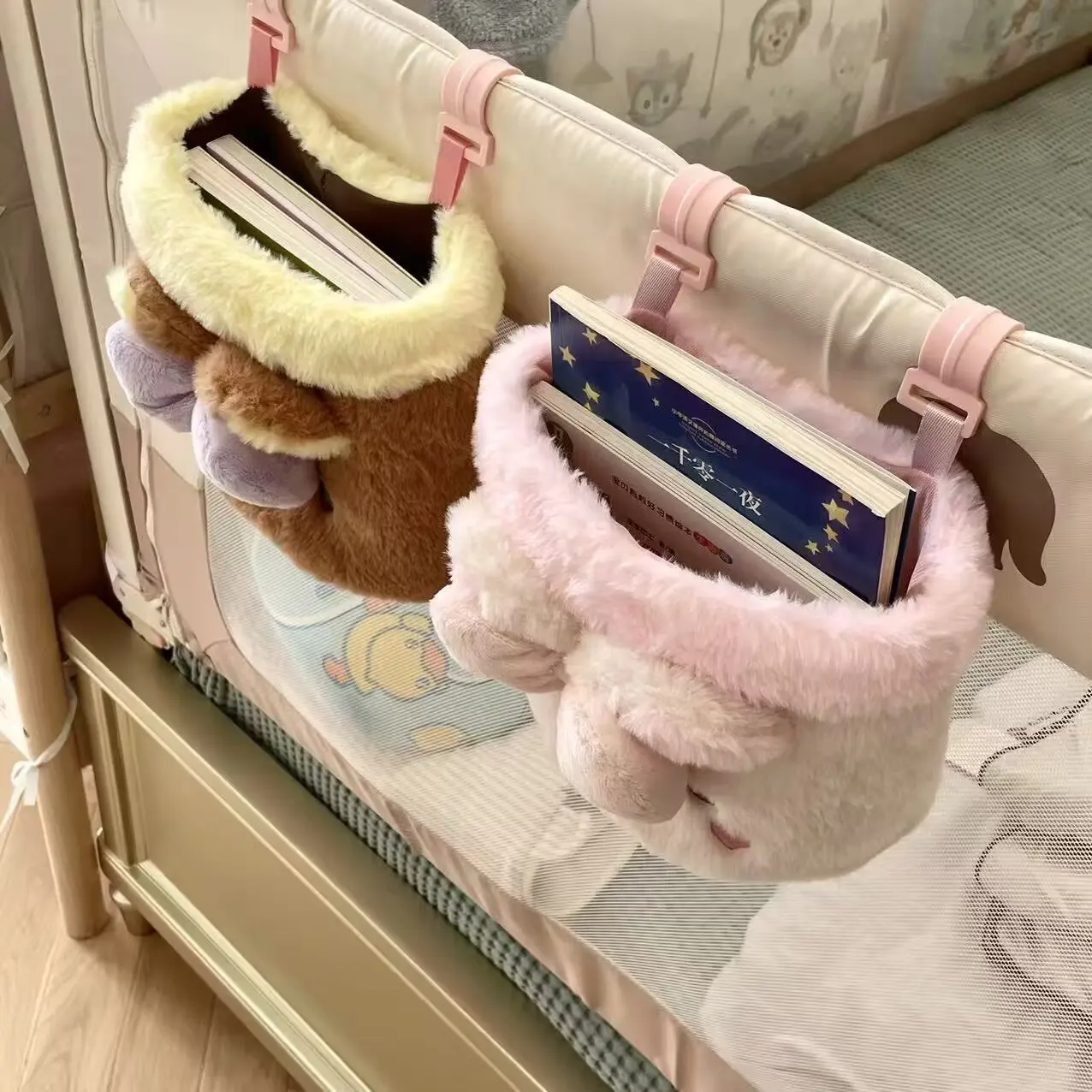 Rilakkuma Hängetasche für Schlafsaal – Süßer Korilakkuma Plüsch-Organizer, weicher Kawaii Caddy für Schreibtisch-Kosmetikaufbewahrung für Mädchen – Detail 19