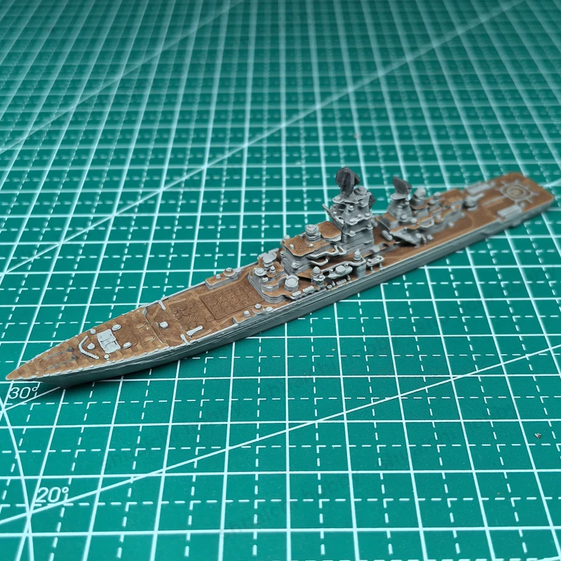 โมเดลเรือรบจรวดพลังนิวเคลียร์ Frunze ขนาด 1/2000 1/1500 จำนวน 1 ชิ้น ผลิตด้วยเครื่องพิมพ์ 3 มิติ สำหรับตกแต่งและจัดแสดงแบบนิ่ง