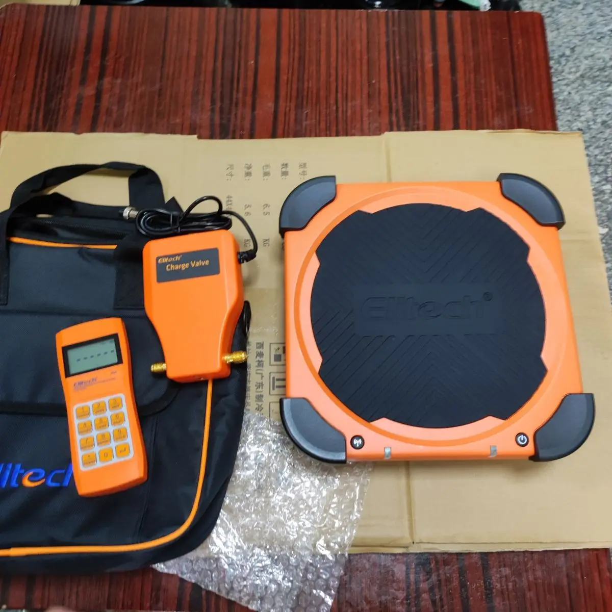 

Elitech LMC-210 & LMC-210A Wireless Refrigeration Scale with Remote 220 Lbs Heat Pump Scale HVAC Digital Charging Scale 150Kg