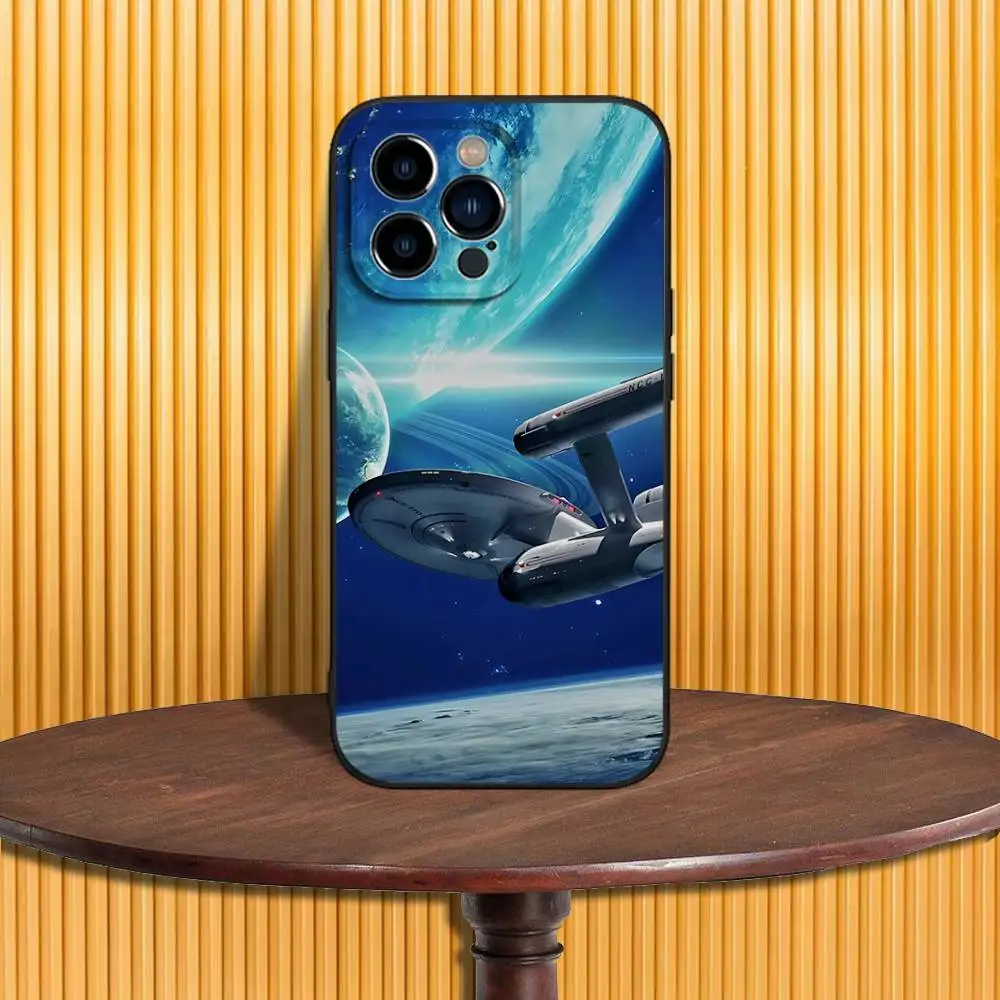 S-Star T-トレック船 iPhone 16,15,14,13,12,11,Pro,Max,Plus,X,XS,SE4,E,Mini用 ソフトブラックケース