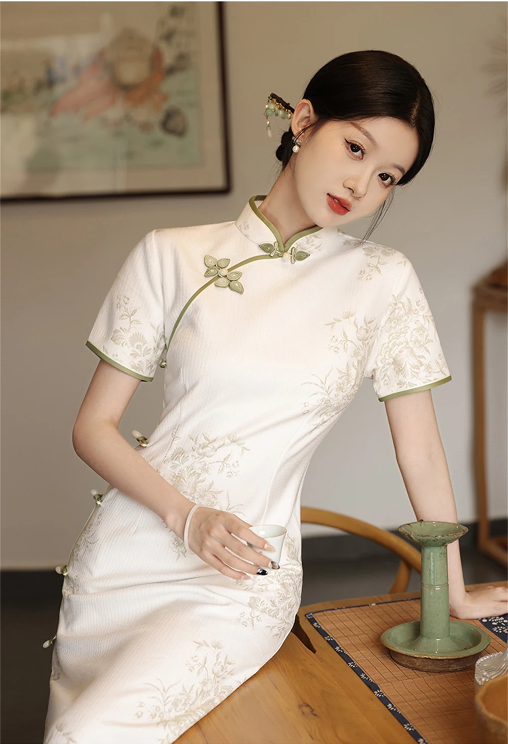 White Printed Cheongsam Female Summer New Improved Young Style Temperament High-end Elegant Retro Republic of China Qipao Dress