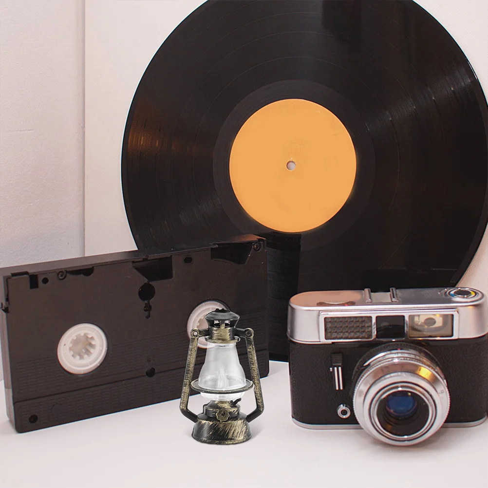 

1Pcs Vintage Lamp Miniature Scene Furniture Mini Accessory Decorative Lamp Ornament for Home Ornament Accessories