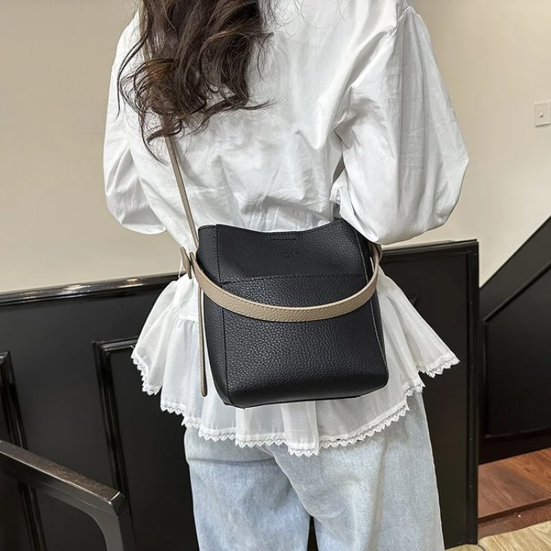 

Шикарная стильная мини-сумка-клатч для женщин на вечеринке с простым винтажным эффектом и буквенным логотипом в стиле Messenger