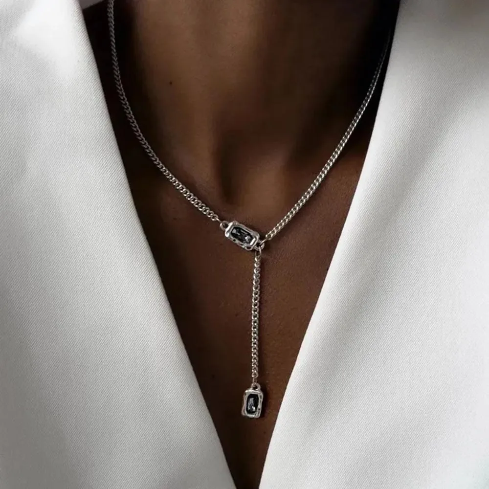 Retro Creative Rectangular Crystal Woven Y-Shaped Pendant Necklace 2026 Simple Metal Sweet Girl Fashion Sweater Jewelry