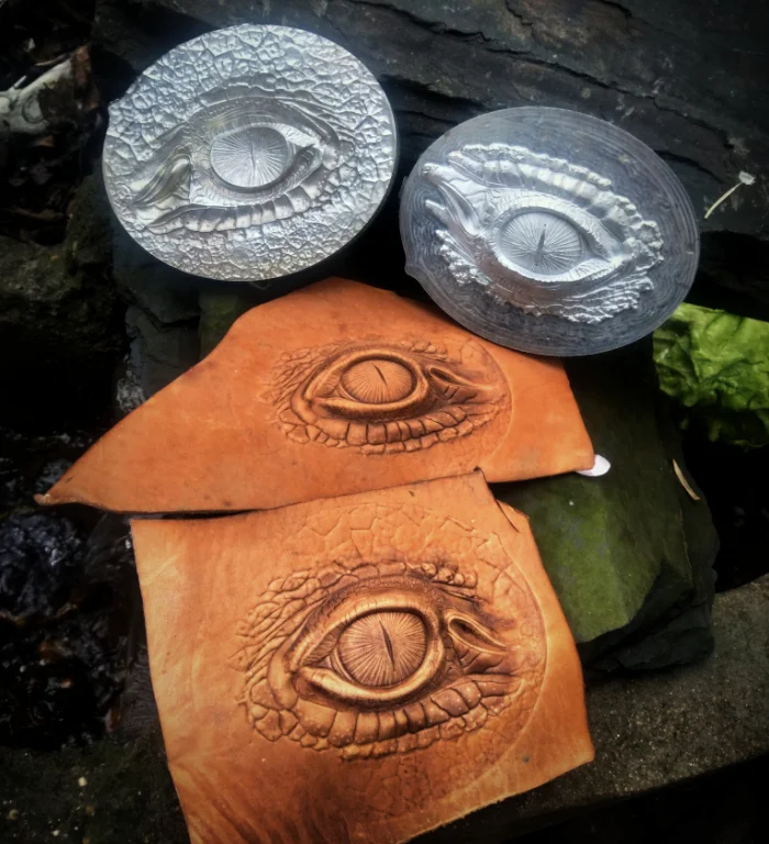 

Hand-work unique design tools-Leather shaping mould-Handcrafted leather tools yin and yang mold dinosaur eye modeling mold