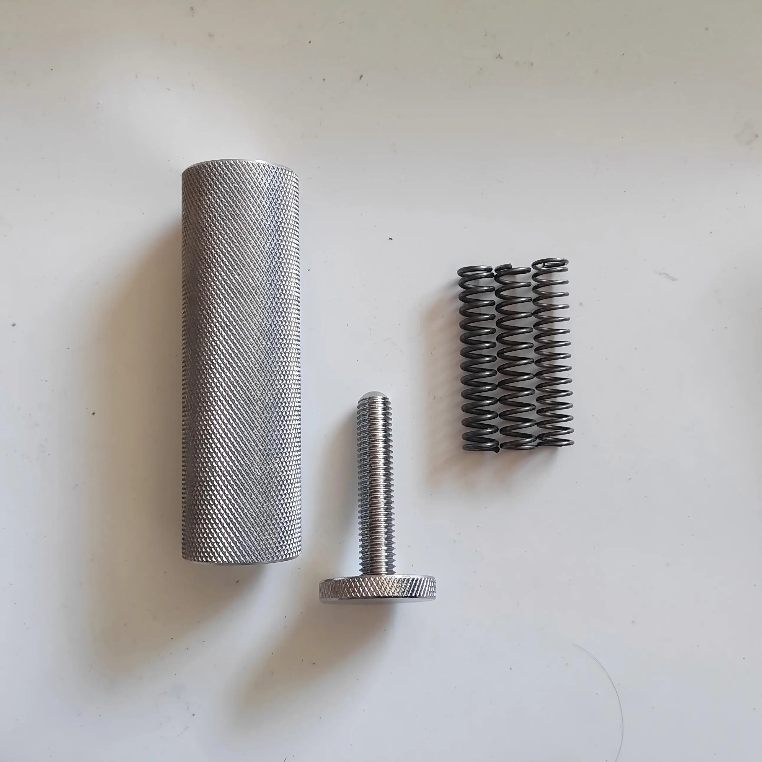 Aluminiumlegierung Thenar Eminence Daumenstärker Handgriff Muskelkraft-Trainingsgerät Fingertrainer mit 3 Federn – Detail 3