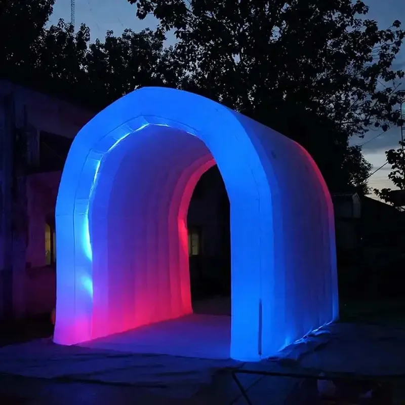 10m lange gigantische aangepaste witte opblaasbare tunneltent met kleurrijke led-verlichting opblaasbare winter iglo koepel voor evenementen feestverkoop