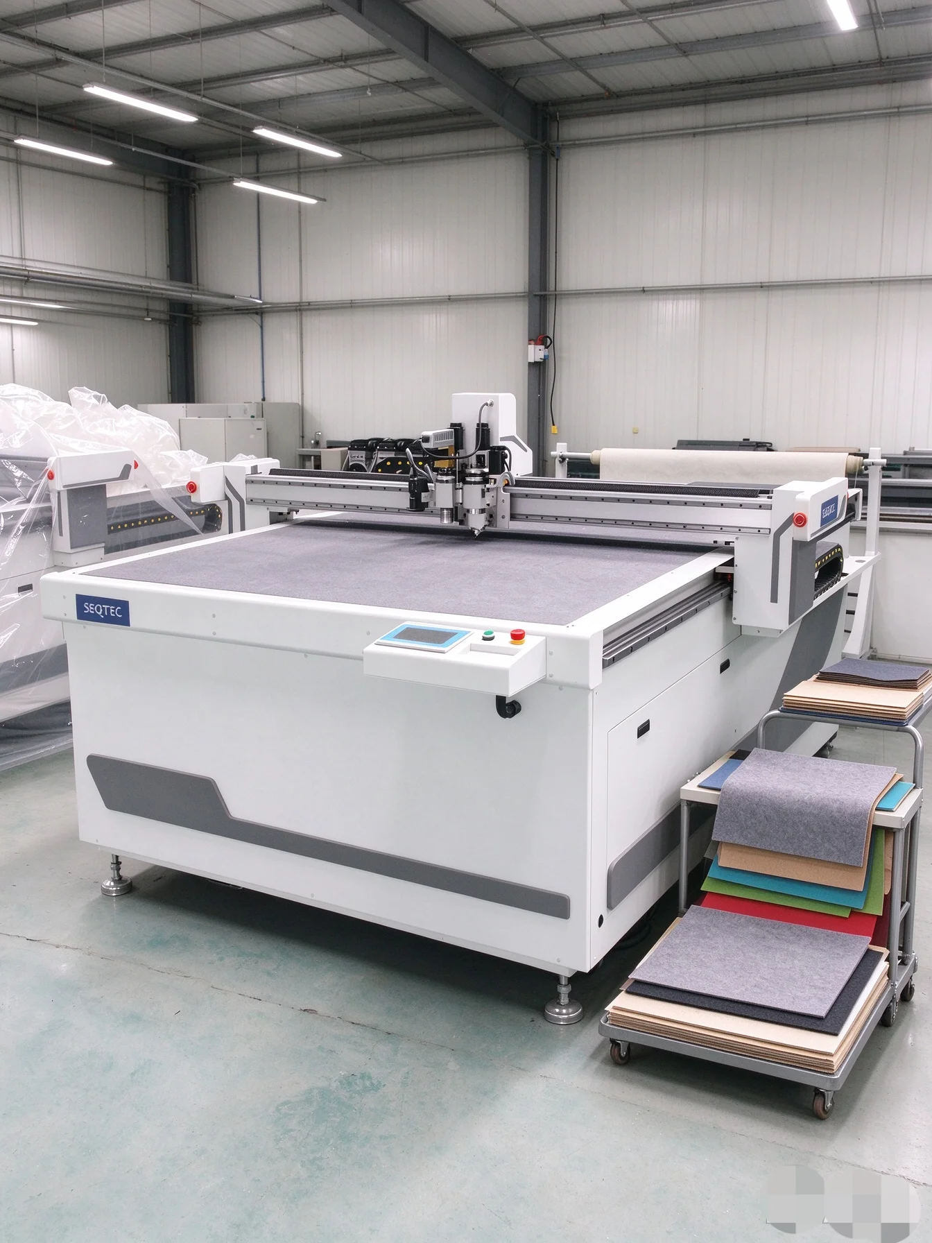 ROBOTEC Factory OEM Vibrating Knife Cutting Machine 1625 Foam Leather Cutter Price