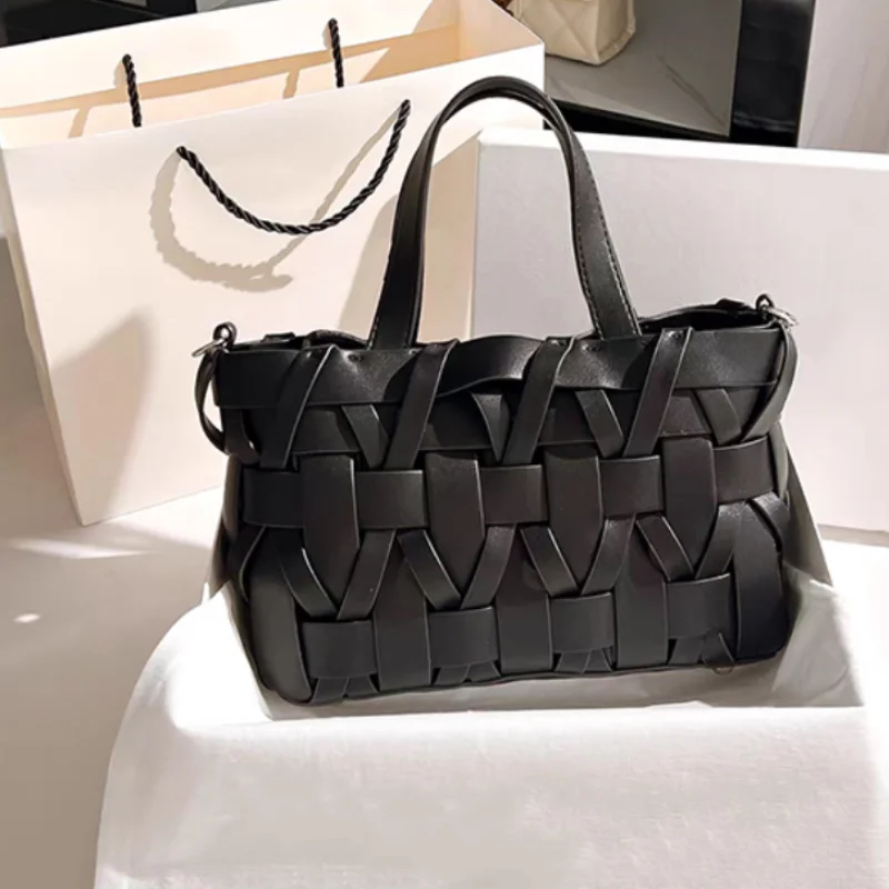 

Luxury Woven Bag Fashion Brand High-end Versatile Women's Handbag New Casual Commuter Classic Basket Shoulder Crossbody Bag