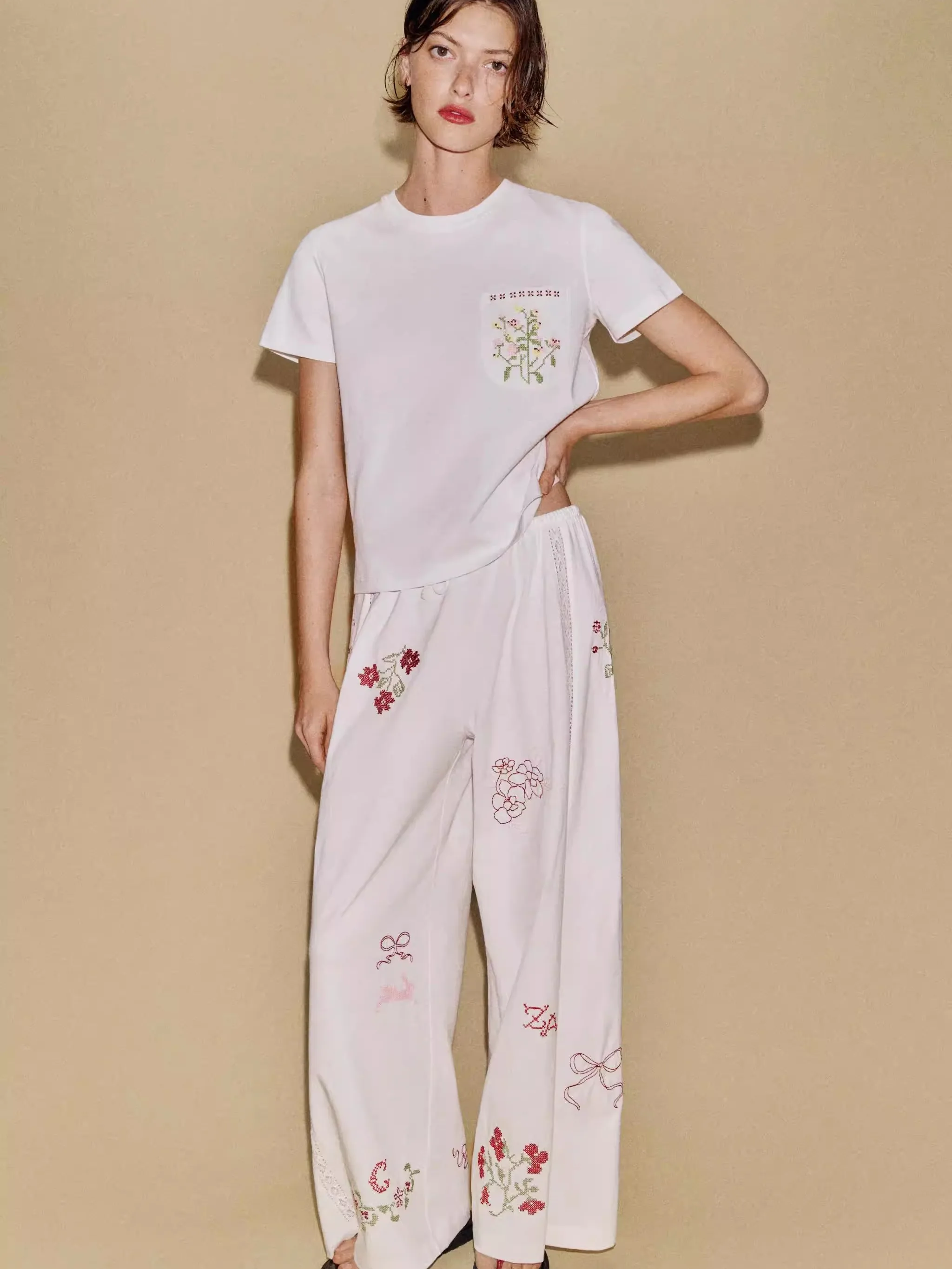 

New Summer Women's Embroidered Pocket T-Shirt Ethnic Stage Costume Long Pants Trousers Fashionable Casual Wear for Young Women