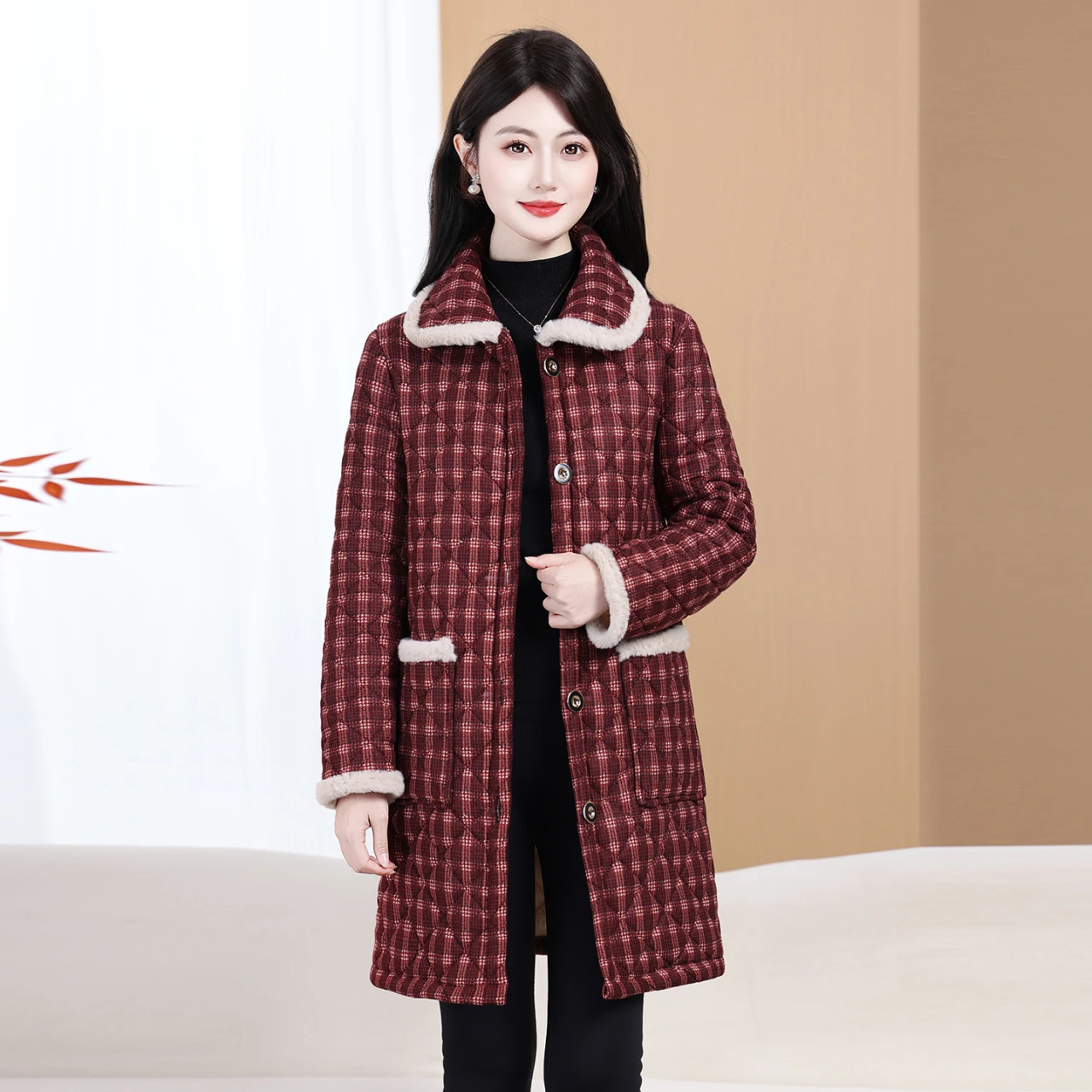 سترات شتوية نسائية سميكة مع معطف دافئ مخملي سترة نسائية في منتصف العمر مبطنة بالقطن