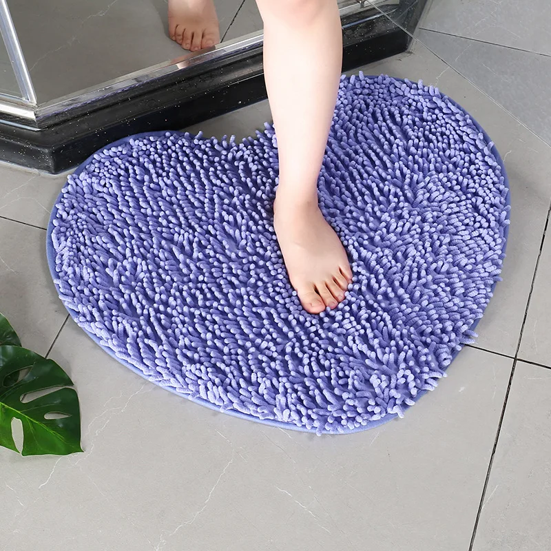 Inyahome Chenille Non-Slip Bathroom Rug Love Shaped Shag Shower Mat Machine-Washable Bath Mats Lovely Heart Soft Microfibers