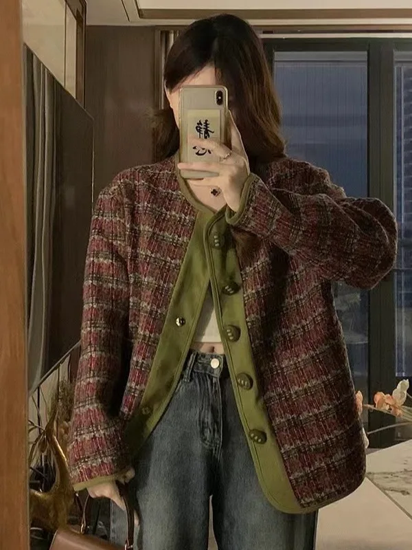 

Retro Artistic Plaid Large Size Deer Skin Velvet Patchwork Jaet Loose Winter Outerwear for plus Size Women Casual Sle