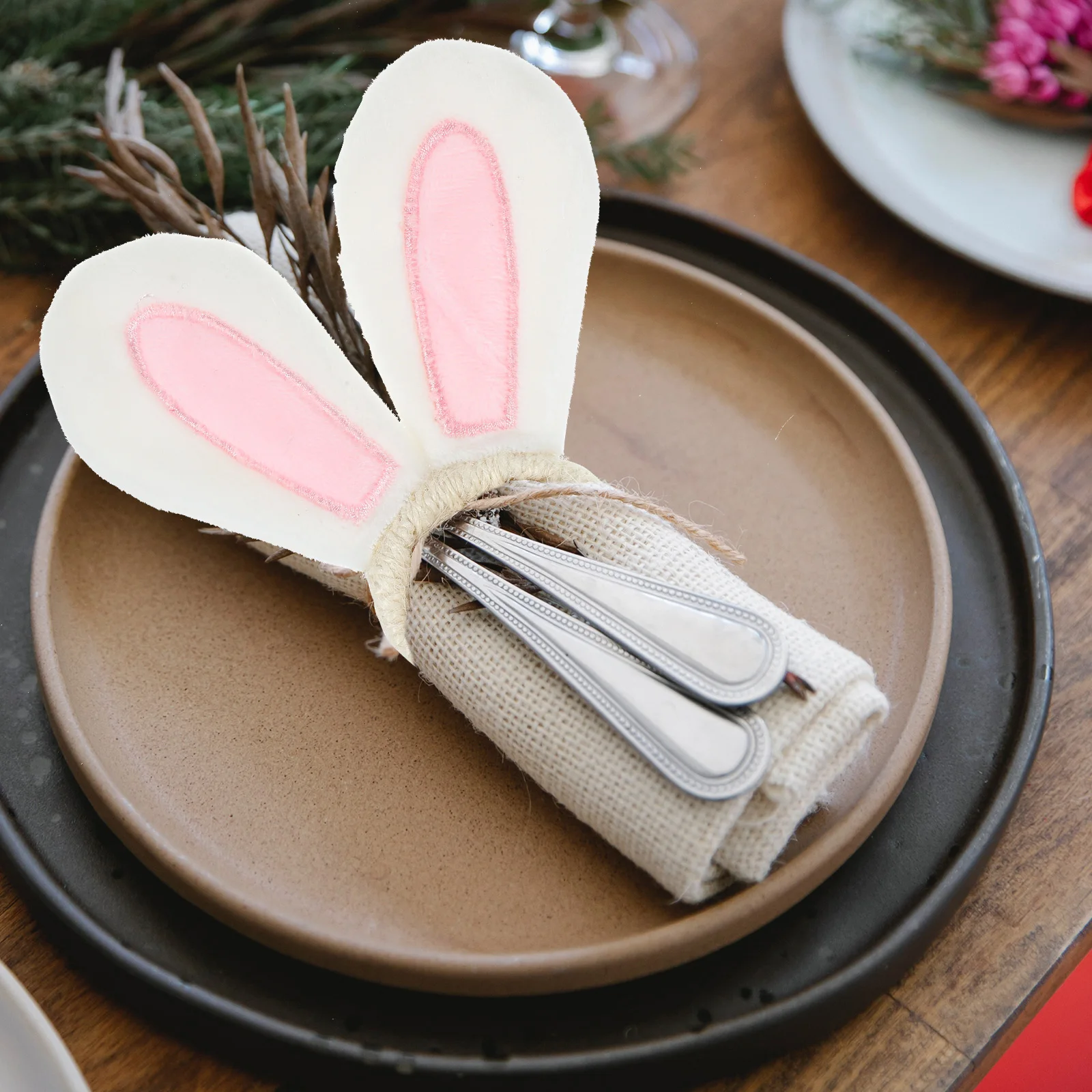 

2Pcs Bunny Cartoon Party Creative Decorative Restaurant Napkin Holder Rings Napkin Rings Supplies Dining Home Layout