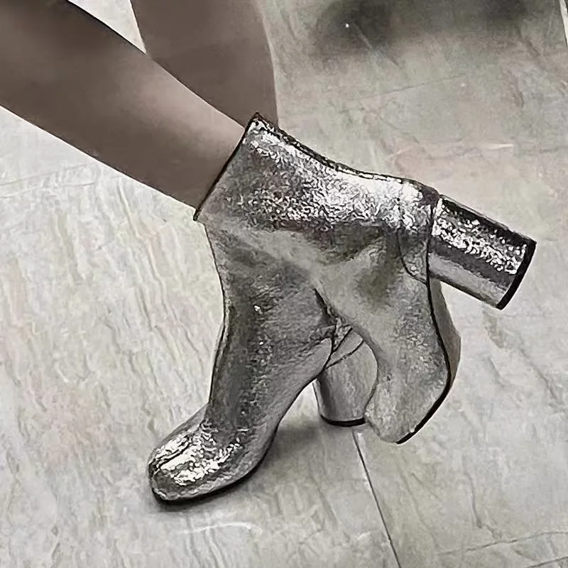 2026 Autumn Winter Soft Leather Split toe Tabi Women Ankle Boots Fashion Zip Thick High heels Chelsea Chunky Shoes Short Booties