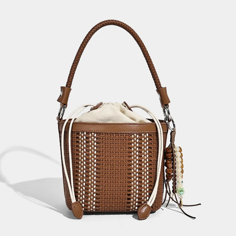 Luxury Designer Handbag Fashion Woven Bucket Bag Women Vacation Rope Crossbody Handbag Beaded Pendant Single Shoulder Slant Bag