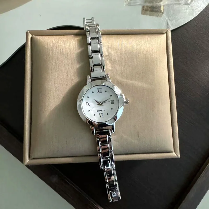 

Простые элегантные маленькие золотые кварцевые часы, высококачественные роскошные женские наручные часы, повседневная одежда для девочек, дропшиппинг