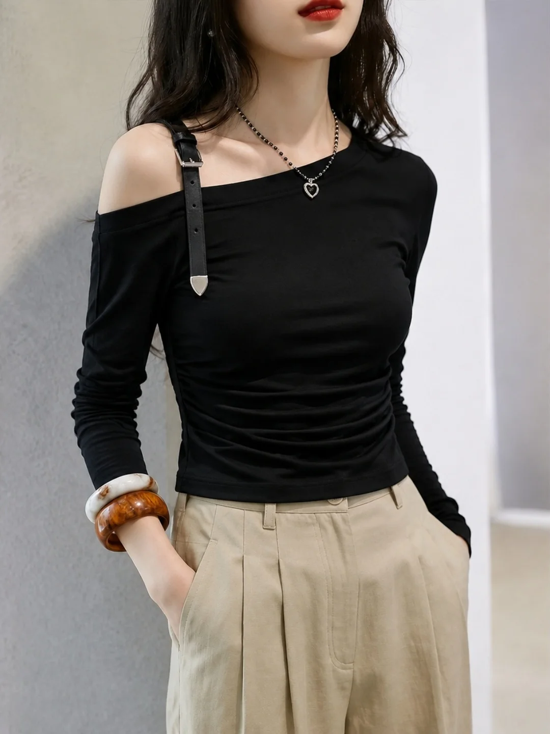 Korean Style Casual Versatile Shoulder Bared T-Shirt Slimming Long Sleeve Minimalist Design Women's Fashion Autumn Collection