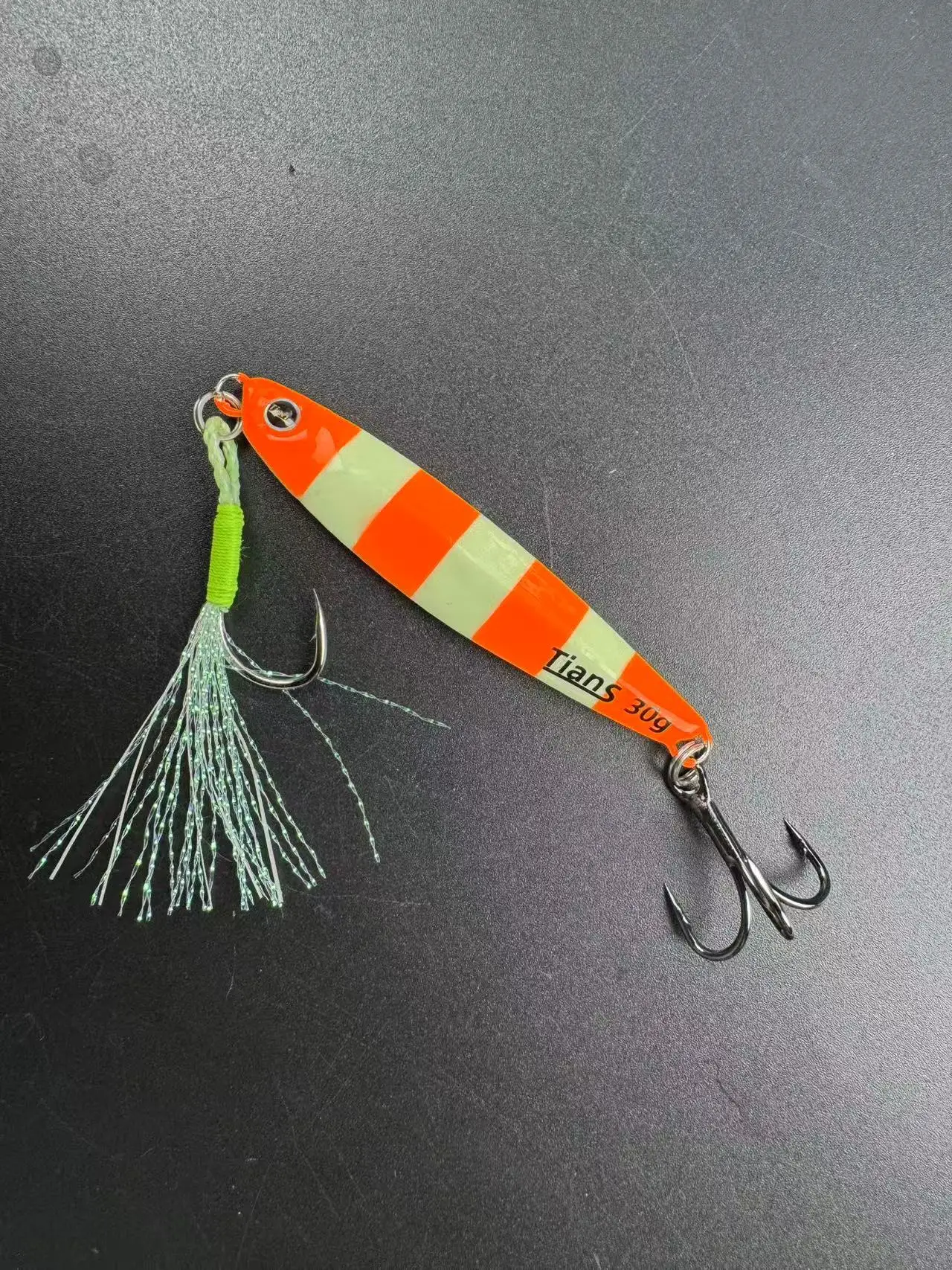 5 Stück Nachtlicht-Metall-Jig, Tiefsee-Angelköder, 25/30/40 g, zum Werfen und Jiggen, künstlicher Köder für Thunfisch, Forelle, Salzwasser und Süßwasser. – Detail 25