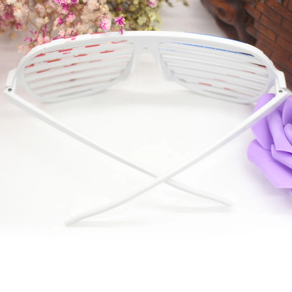

4pcs Shutter Eyeglasses Lightweight Funny Design New Year Party Carnival Masquerade Dance American Flag US Sunglasses