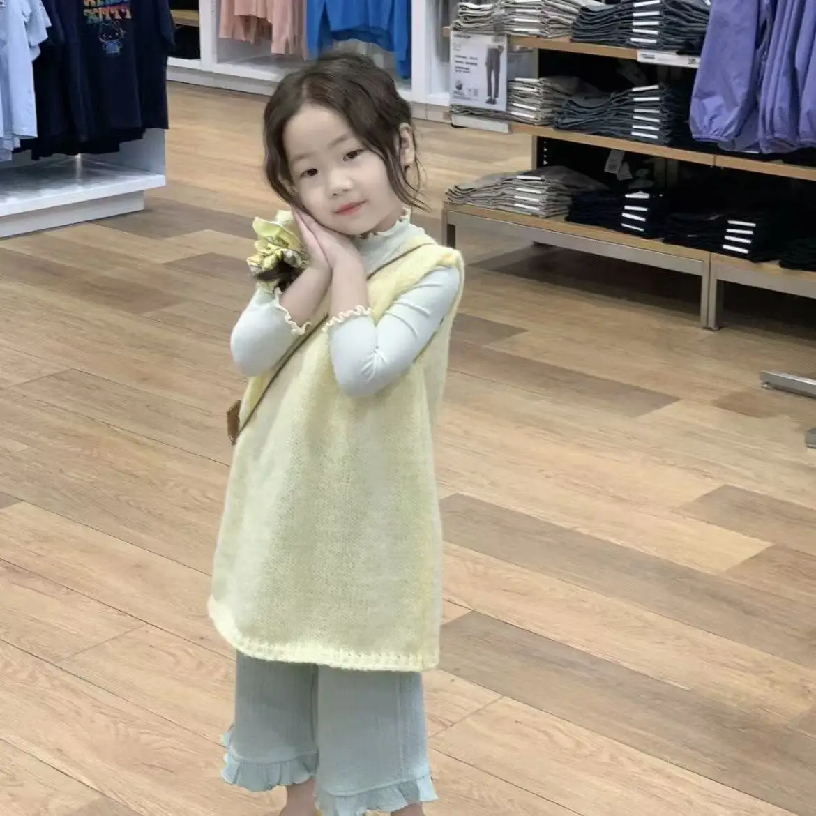 

Girls' Set Spring and Autumn Korean Style Western Children's shirt Wide Leg Pants Woolen Knitted Tank Top Skirt Three-Piece Set