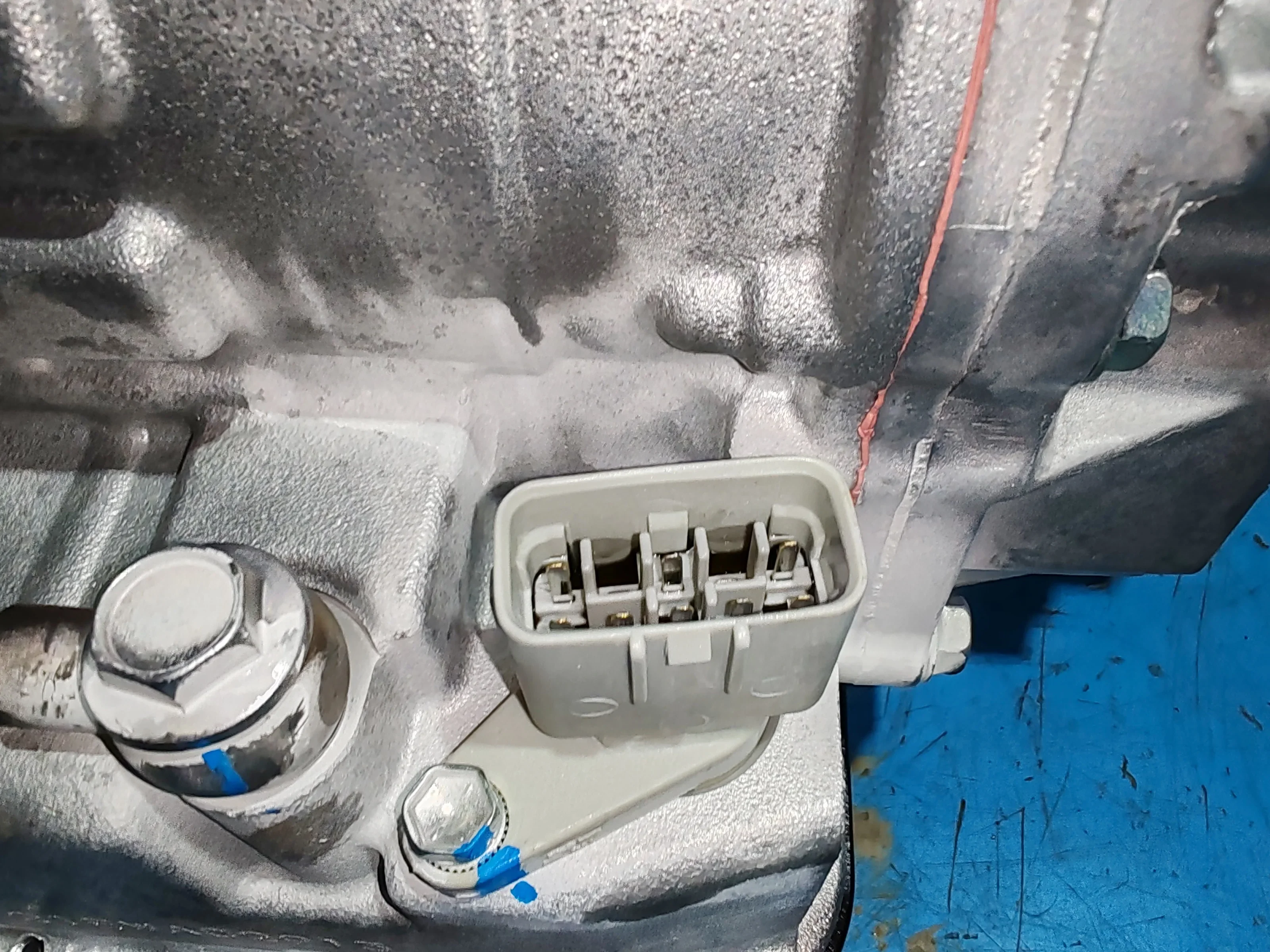 حقيقي جديد 20002-76J33 22710-76J30 علبة التروس الأوتوماتيكية آسى 4X4 TW-40LS لعلبة تروس نقل سوزوكي جيمي