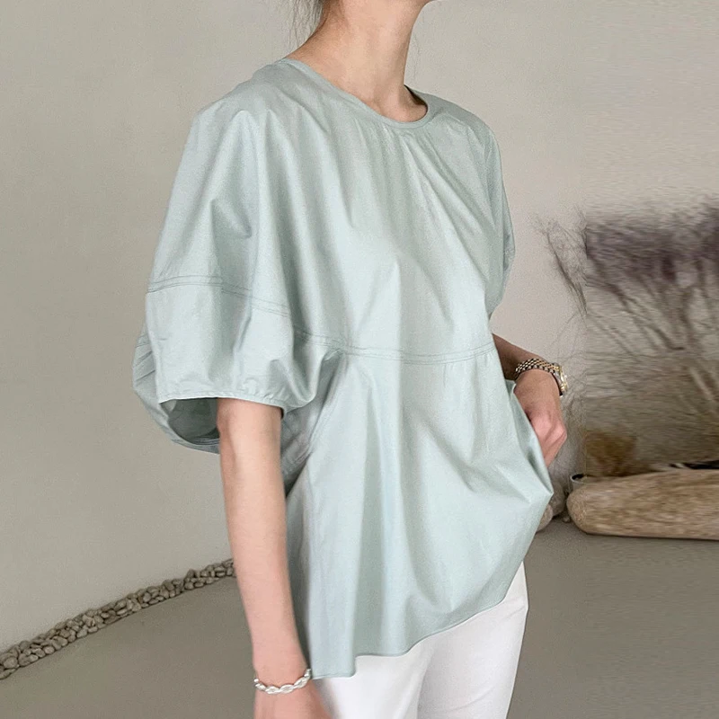 เสื้อทรงหลวมสไตล์ลำลอง ลายจุด ดีไซน์เก๋ไก๋ ใส่ได้หลากหลาย เหมาะสำหรับสาวๆ วัยรุ่น