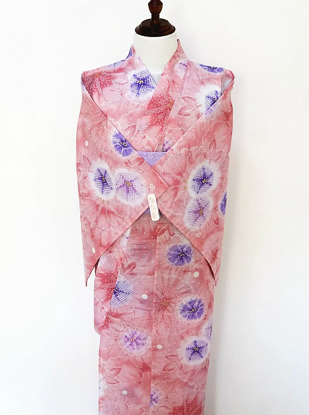 Women's Japanese Yukata – Traditional Formal Kimono, Premium Cotton with Gold Foil Print, Perfect for Photoshoot & Cosplay