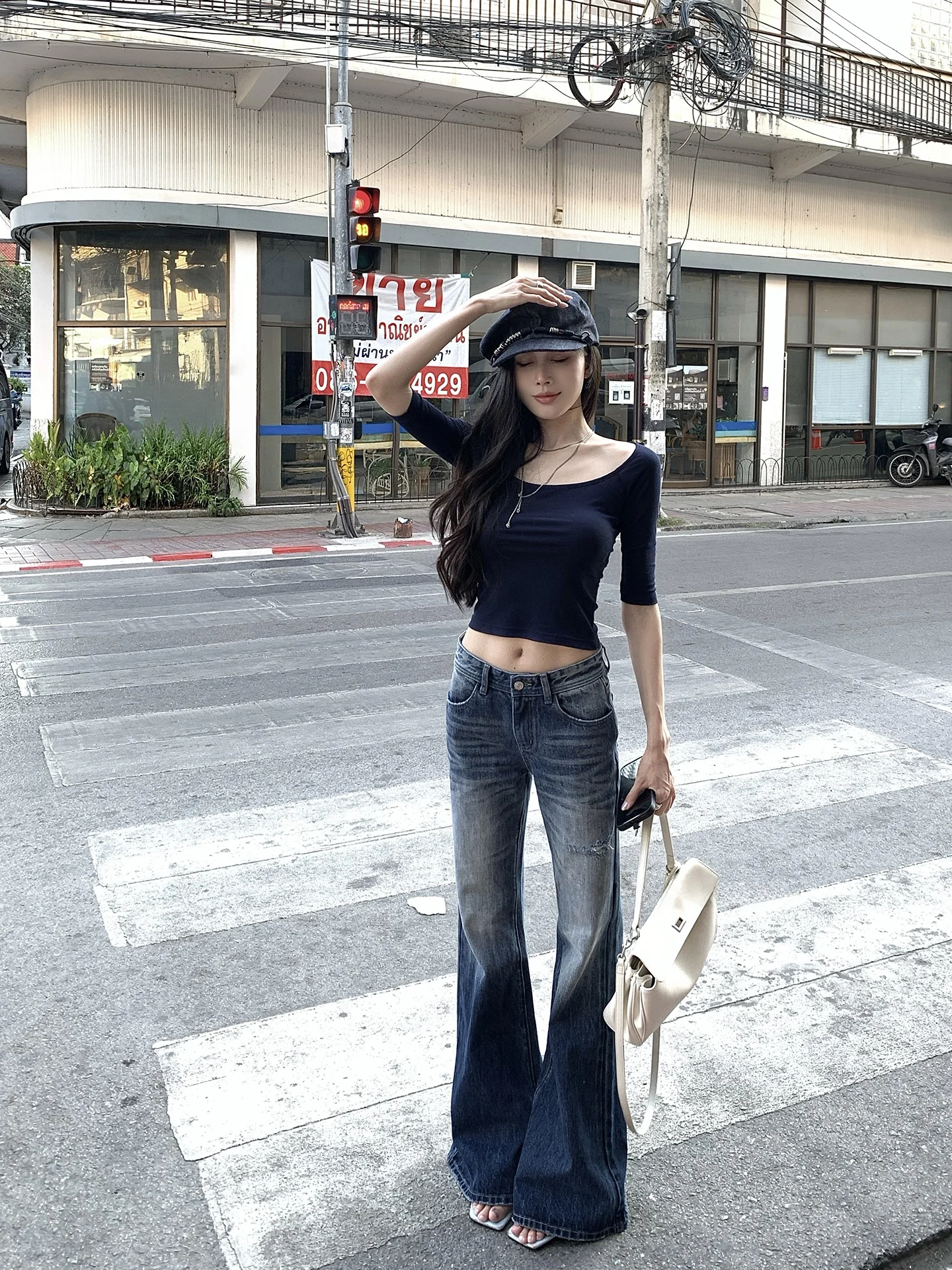 

Синие джинсы-клеш с высокой талией, эффектом похудения, прямым кроем, рваными элементами, универсальные, из смесового хлопка, женские