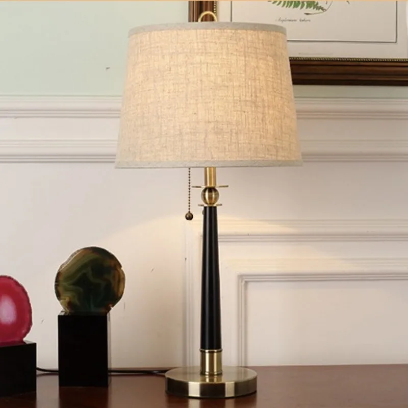 

American minimalist desk lamp, modern and cozy bedroom bedside lamp, neoclassical study, creative hotel room desk lamp