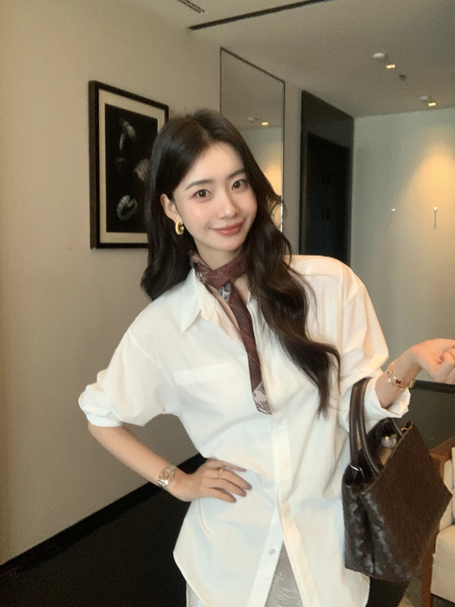 

Pusumede Madrid Fsy Korean Sle Long Sve White irt Women Loose Silhouette irt Polyester Cotton Blend Thin Fabric