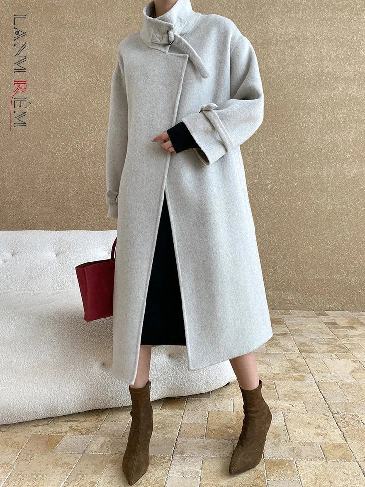 

[LANMREM] Turtleneck Belt Gathered Waist Woolen Coats For Women Office Lady Elegant Long Outwear 2024 Winter New 26C1003