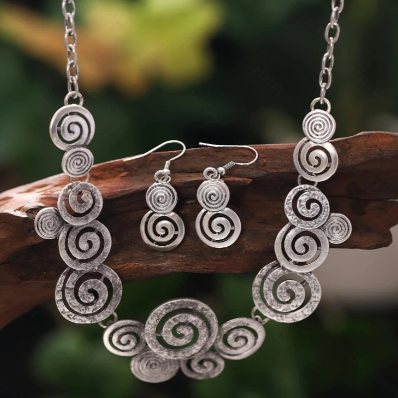 Vintage Ethnic Style Size Swirl Earrings Necklace Jewelry Two Piece Set for Women Elegant Bohemian Jewellery Accessories Gifts