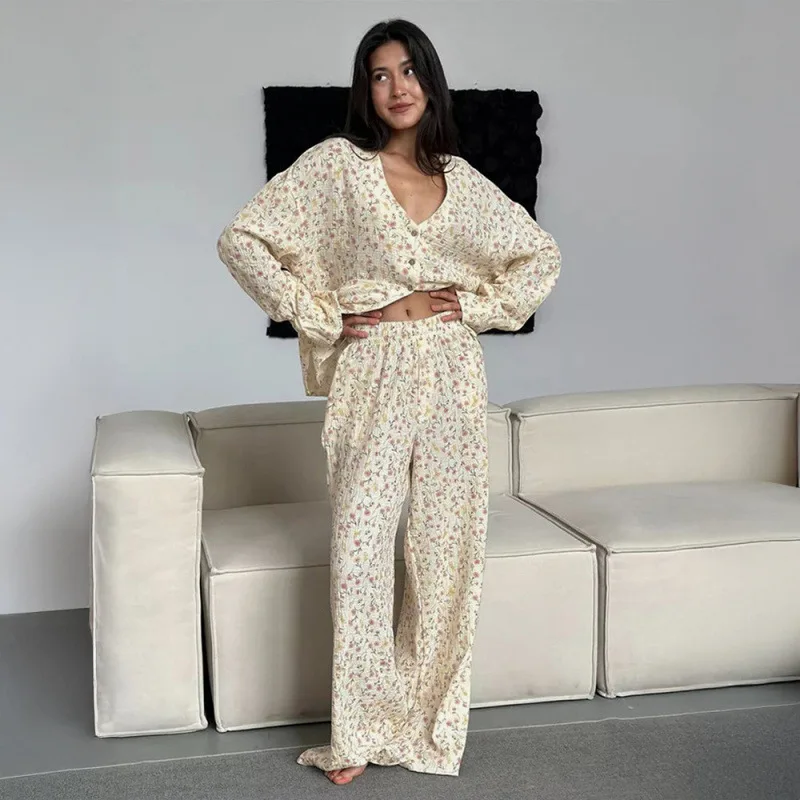 2026 belongs to your pure cotton soft and skin-friendly cardigan pajama set.