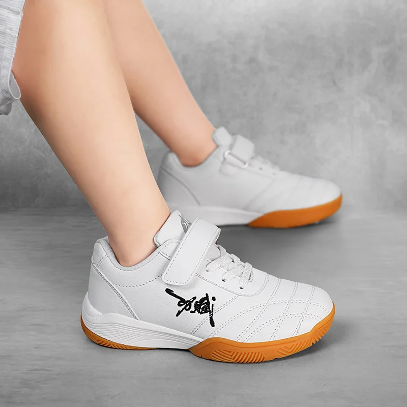 Fashion Mesh Men's Casual Shoes Outdoor Women's Walking Sneakers Comfortable Slip-On Men's Breathable Running Sneakers