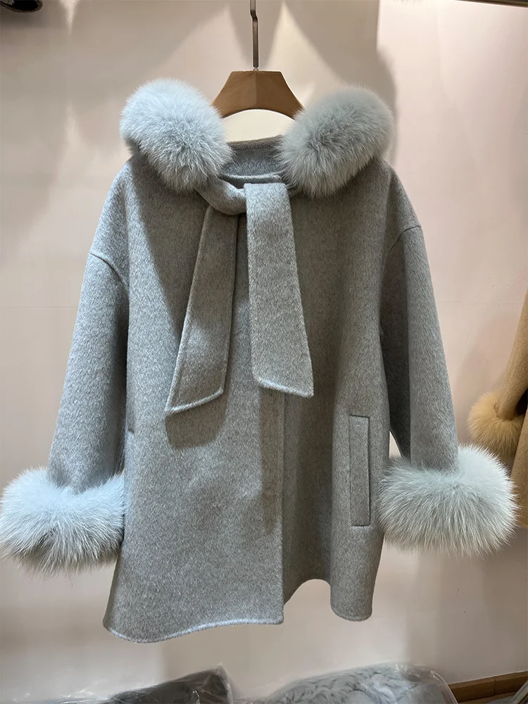 2025 Cappotto con cappuccio in vera pelliccia di volpe naturale da donna invernale Giacca in lana e cashmere Cappotto femminile spesso di lusso Capispalla caldo da donna in lana