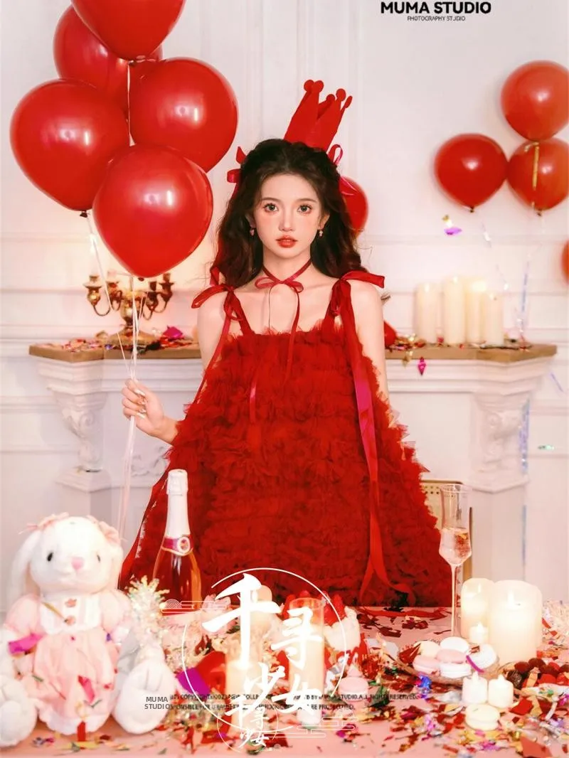 تنورة حمراء للفتيات الجميلات للعام الجديد، صورة فنية، تصوير فوتوغرافي، أزياء مسرحية، أزياء نسائية عرقية صينية تقليدية