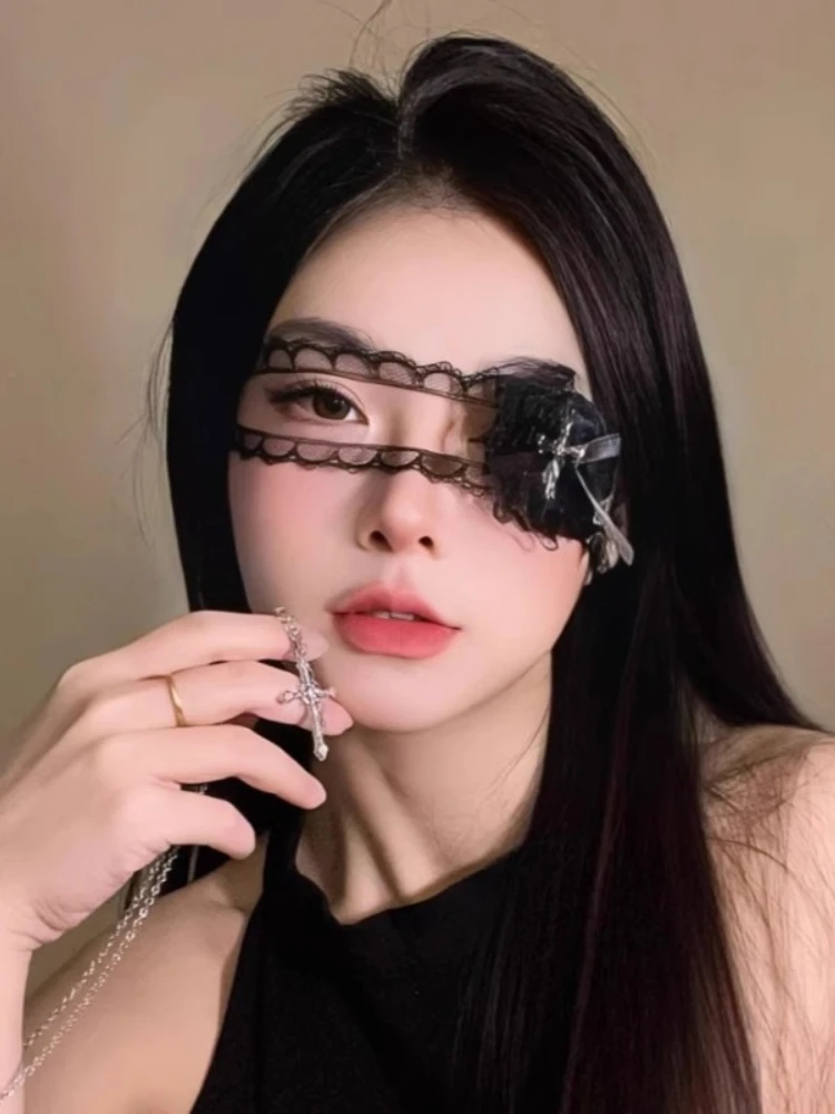Women Sweet and Cool Black White Lace Bows Heart Cross Eye Mask Suitable for Halloween Theme Lolita Dark Gothic COS Accessories