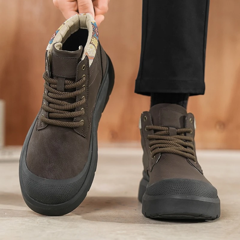 

Men's High-top Waterproof Boots with Adjustable Straps High-quality Model Autumn-winter Style Large Size Suitable for Work.