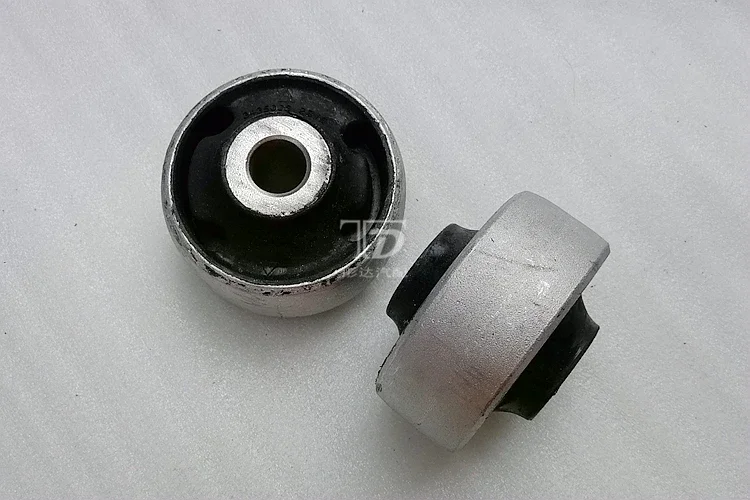 Lower arm rubber sleeve for Brilliance FRV FSV CROSS H530 H330 V5 Triangle arm bushing 343Hunter