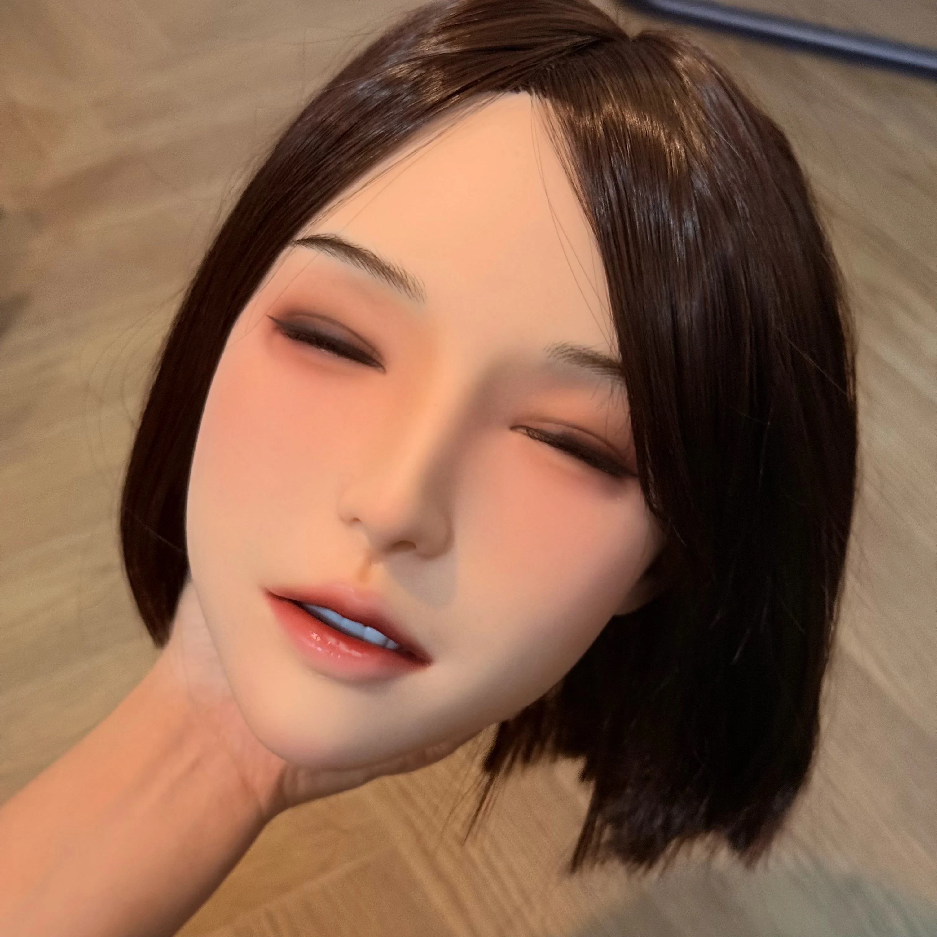 Nova cabeça de silicone, transplante de cabelo e sobrancelhas, pode abrir a boca, emparelhada com uma boneca acima de 125 cm, interface M16